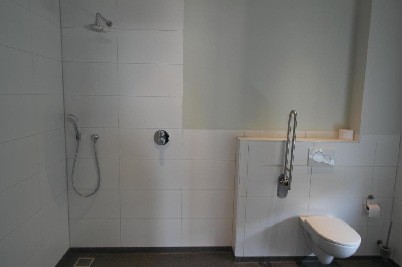 B&B Groepsaccommodatie De Pastorie Lage Mierde Kültér fotó