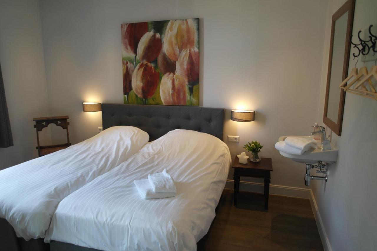 B&B Groepsaccommodatie De Pastorie Lage Mierde Kültér fotó